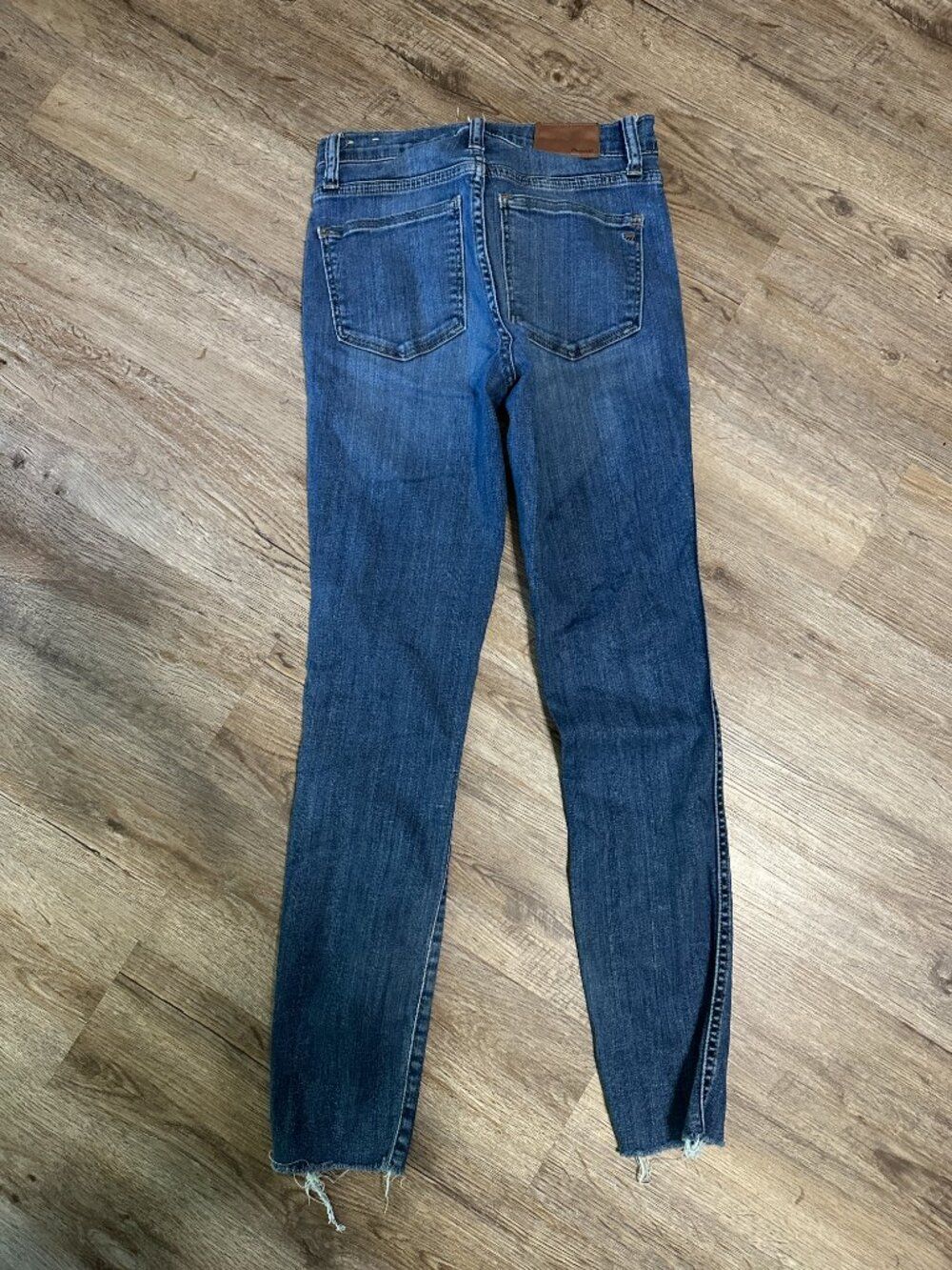 Madewell 10" High Rise Skinny Jeans Size 24 Button Fly Raw Hem Denim - Picture 4 of 4